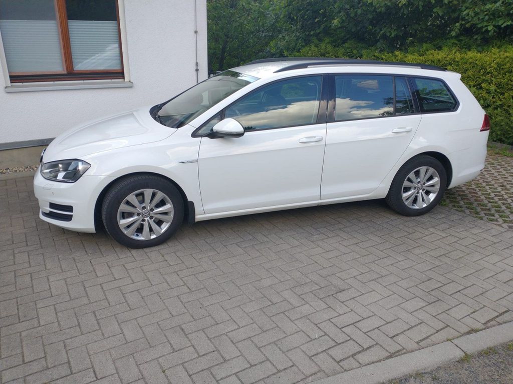Image of Volkswagen Golf