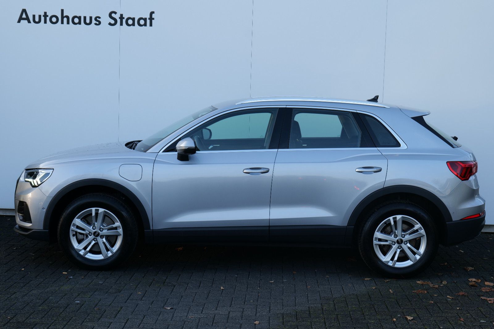 Audi Q3 TFSI e 45 TFSI e 180(245) kW(PS) S tronic foto 4