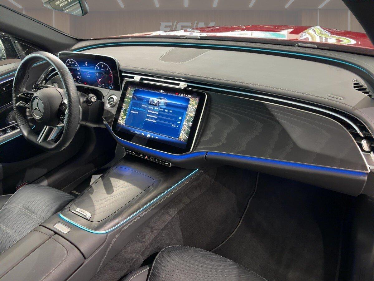 Mercedes-Benz E 220d T-Modell AMG Advanced+NAVI+DISTRONIC