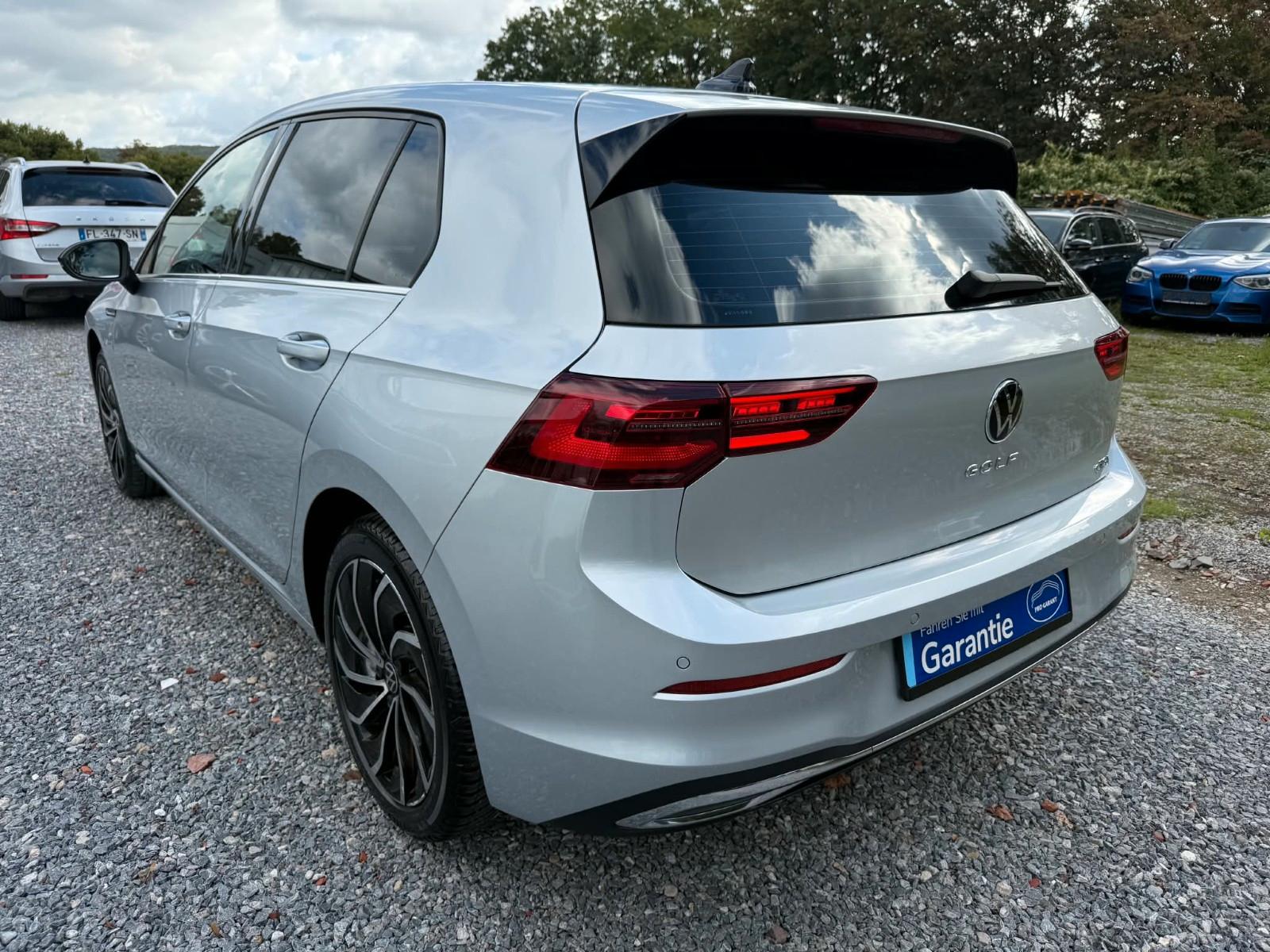 Volkswagen Golf VIII Lim. 1st Edition eTSI*Matrix LED*DCC*, миниатюра 3