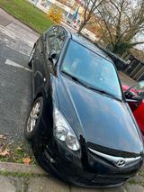 Hyundai i30 gut erhalten B 2012  HU bis 11... - Hyundai Accent Diesel Gebrauchtwagen