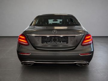 Mercedes E 200 - 7