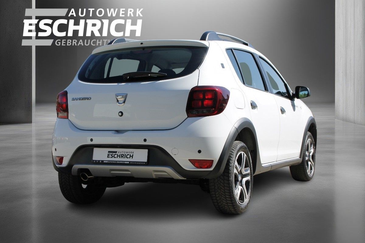 Fahrzeugabbildung Dacia Sandero II Stepway Celebration