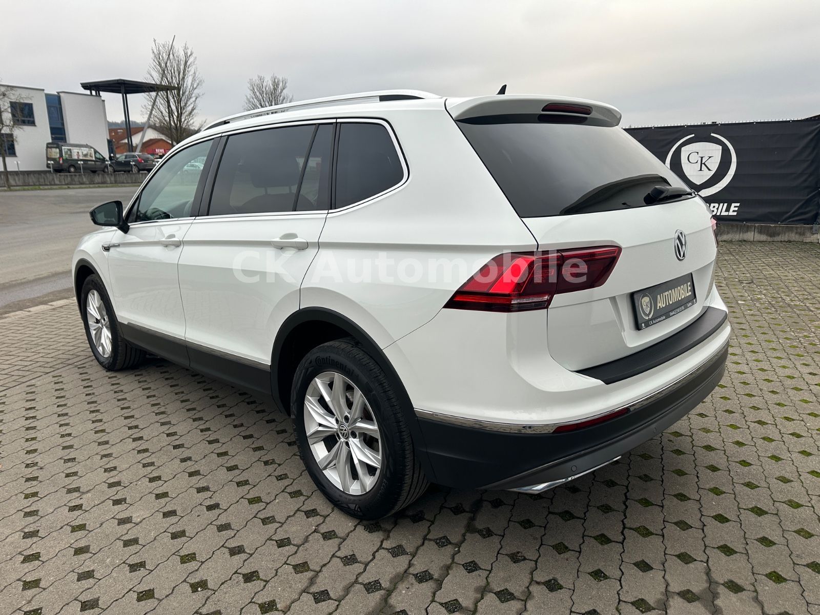 Fahrzeugabbildung Volkswagen Tiguan Allspace Highline 4Motion 2.0 TDI/7 Sitze