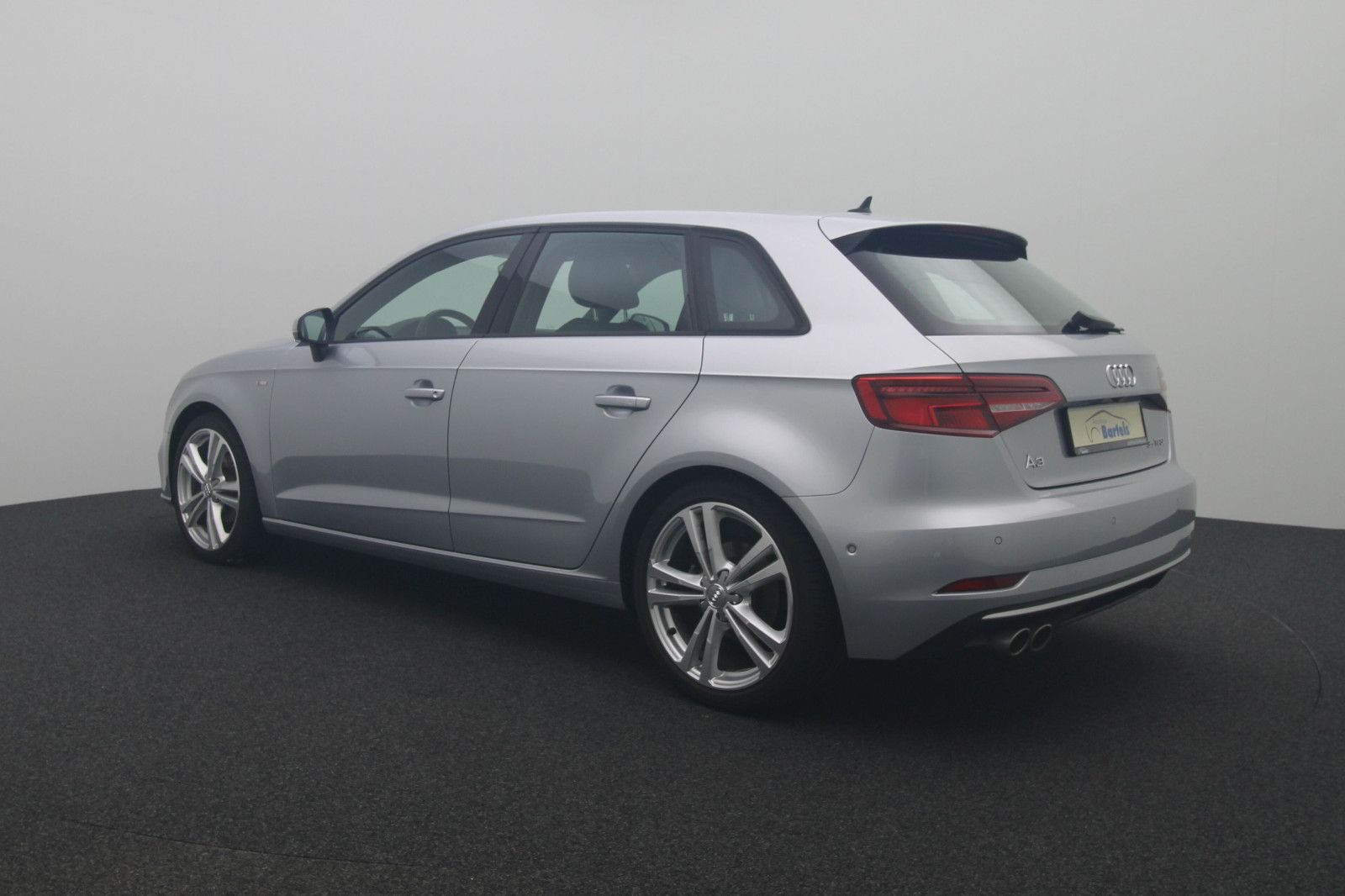 Fahrzeugabbildung Audi A3 Sportback 35 TFSI Sport S-Line