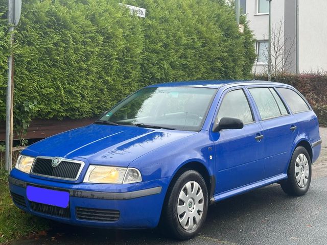 Skoda Octavia 1.6 102 Ps 2001 Kombi AHK