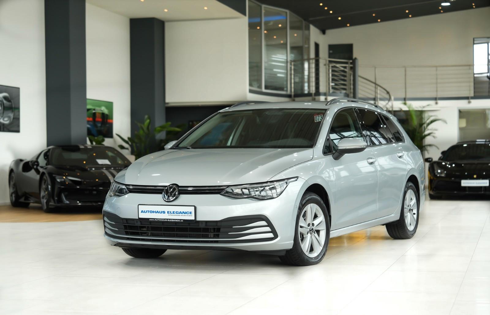 Volkswagen Golf VIII Var. Life *NAVI*LED*KOMFORT-SITZE*1.HD