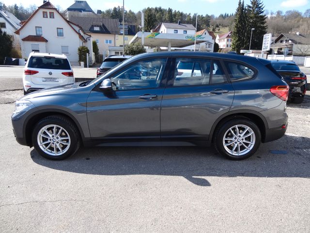 Fahrzeugabbildung BMW X1 sDrive 18 i Advantage/1.Hd/Pano/AHK/Kam/Navi/