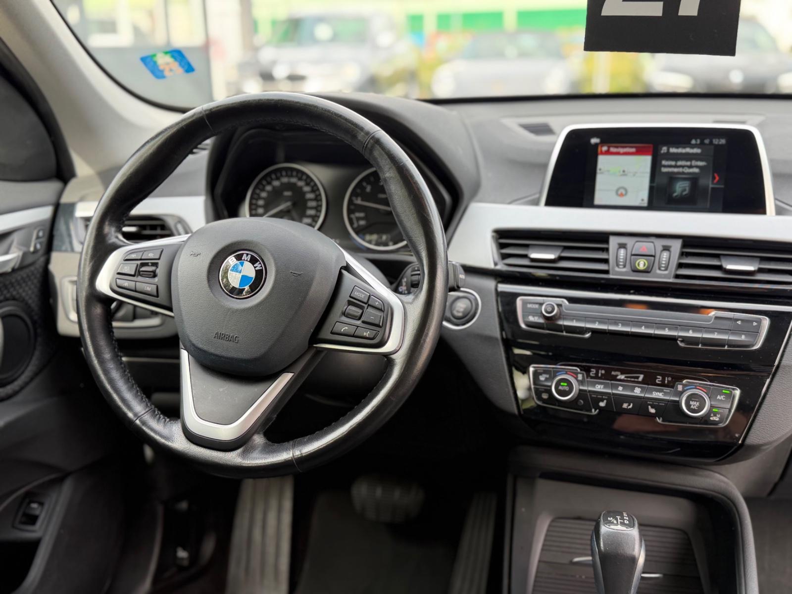 BMW X1 xDrive 20i Advantage LED*NAVI*MEMORY*STOP&GO