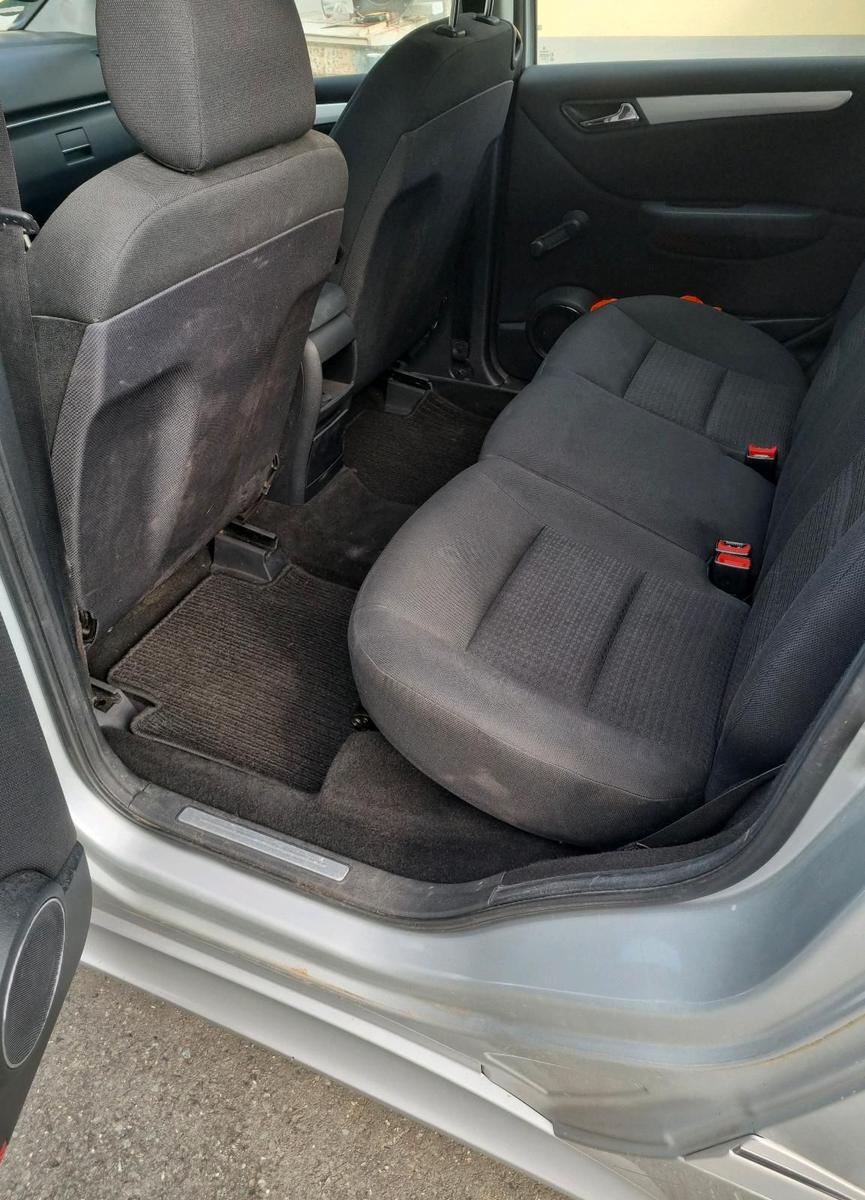 Mercedes-Benz B150 2006 — вигляд ззаду