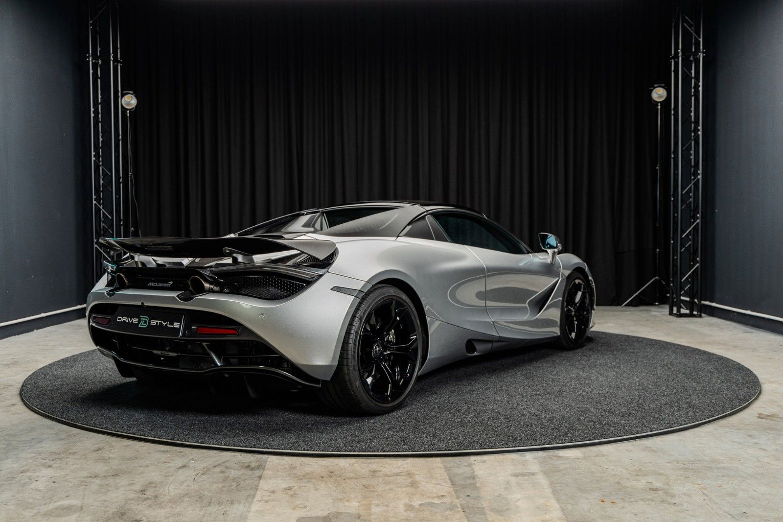 Fahrzeugabbildung McLaren 720S Spider + Scheckheft + Service Neu + Top Zus