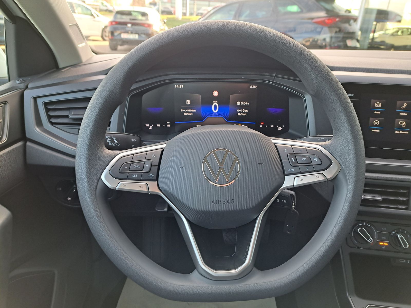 Fahrzeugabbildung Volkswagen Polo 1.0 LED KLIMA PDC LICHT- & REGENSENSOR