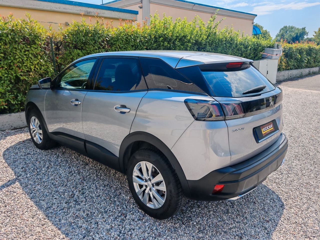 Peugeot 3008 1.5 130CV UNIPROPRIETARIO KM VERI G imagem 3