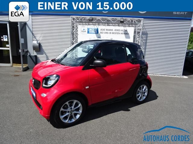 Smart ForTwo EQ PASSION KLIMA*SHZG*PANORAD*BTH*ALU    