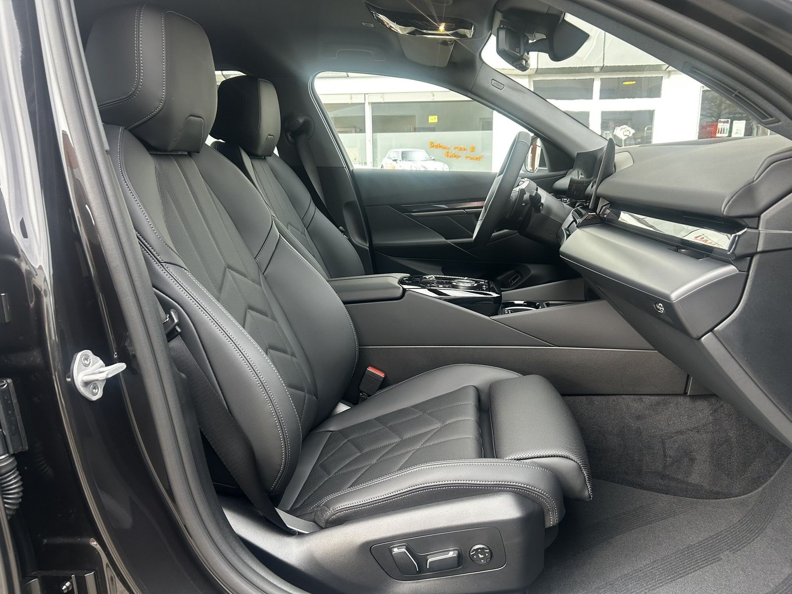 BMW 520 - Bild 19