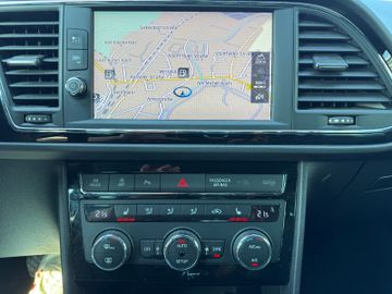 Seat Leon FR ST 2.0TDI DSG+AHK+Navi+Kamera+Garantie