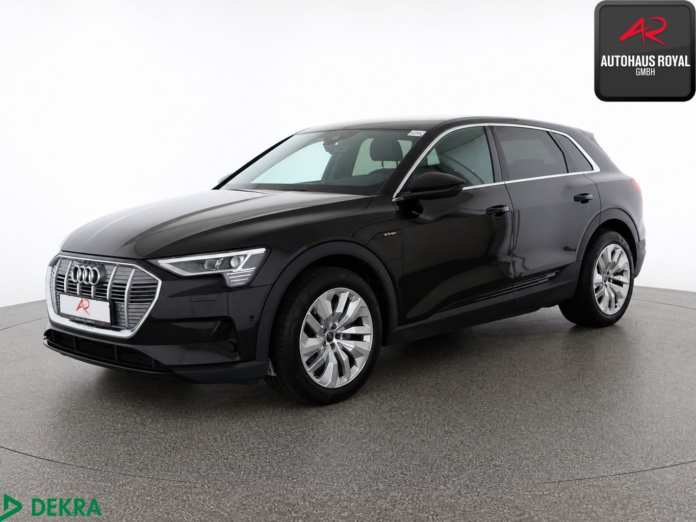 Audi e-tron 55 qu S LINE 20 Z. LUFT,KEYLESS,KAMERA,SH