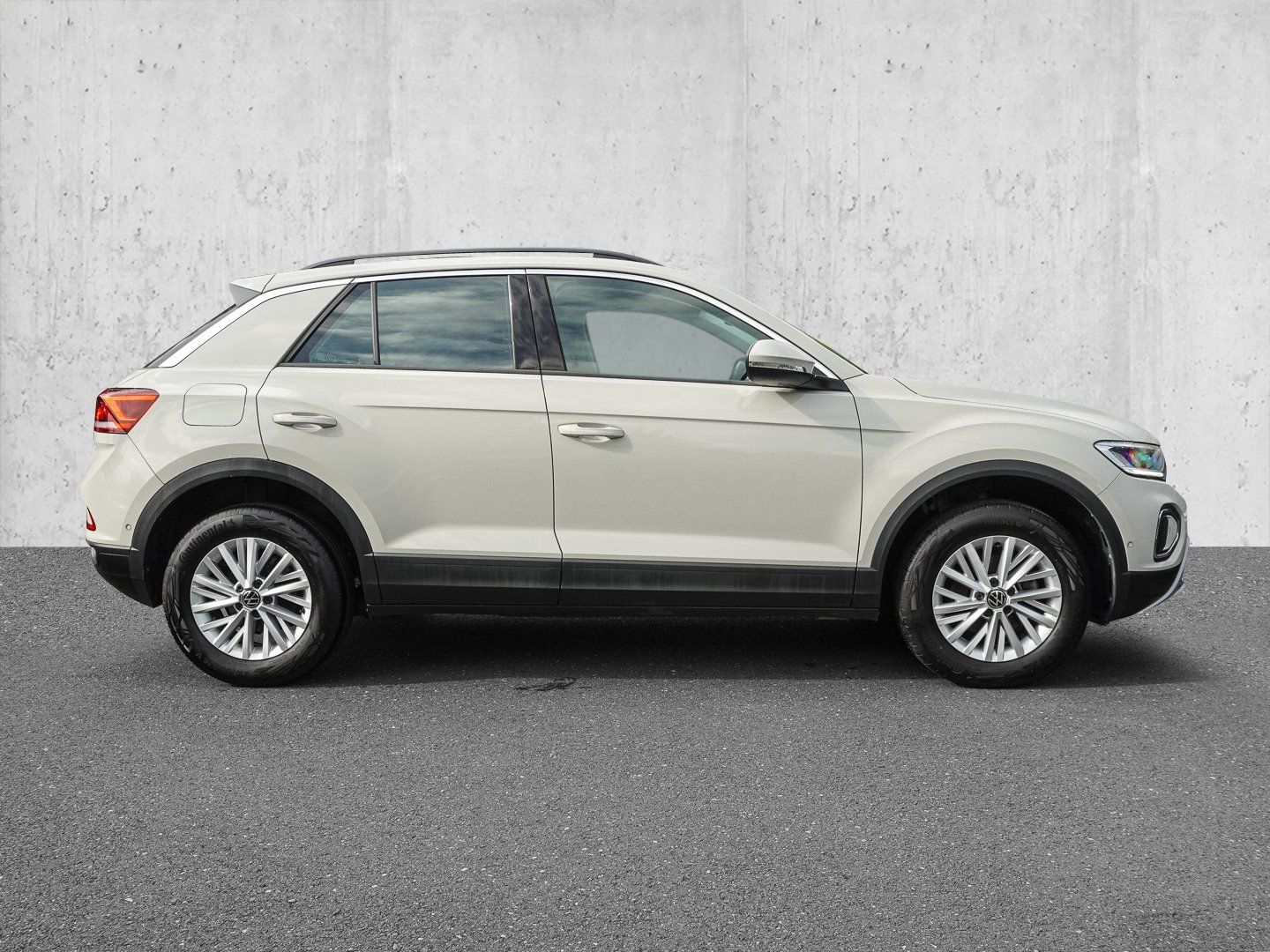 Volkswagen T-Roc 1.5 TSI DSG Life LED SHZ ALU PDC CARPLAY foto 5