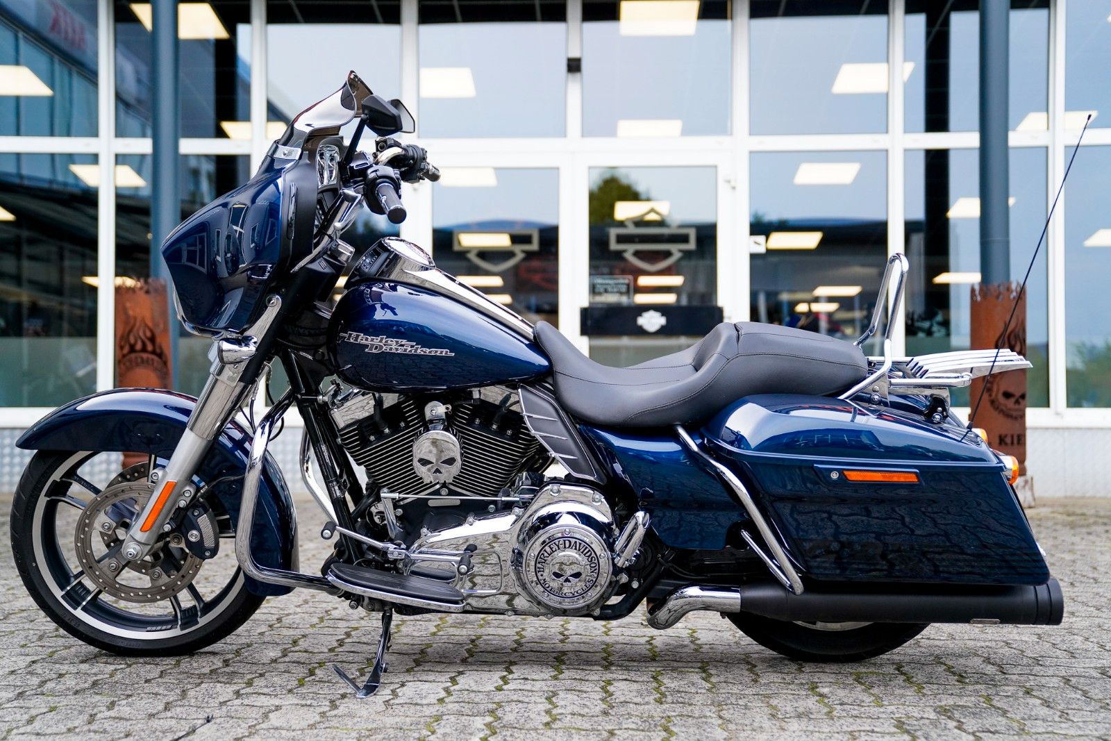 Fahrzeugabbildung Harley-Davidson FLHX Street Glide 103 cui - Jekill -