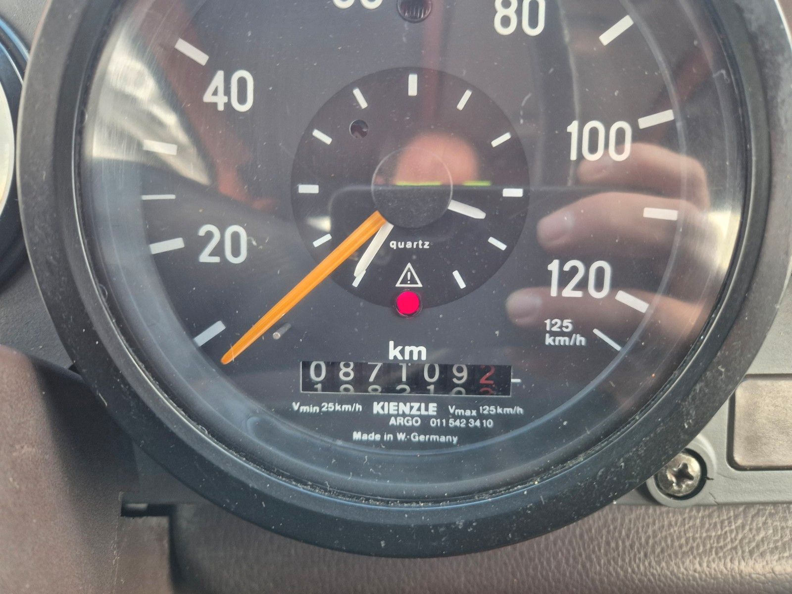 Fahrzeugabbildung Mercedes-Benz Unimog U1600 4x4 Zweiweg ZW 100 S Railway 11584h