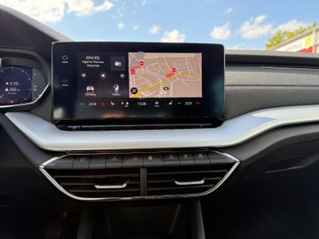 Skoda Octavia Combi Style+AHK+LED+VirtualC+Navi++
