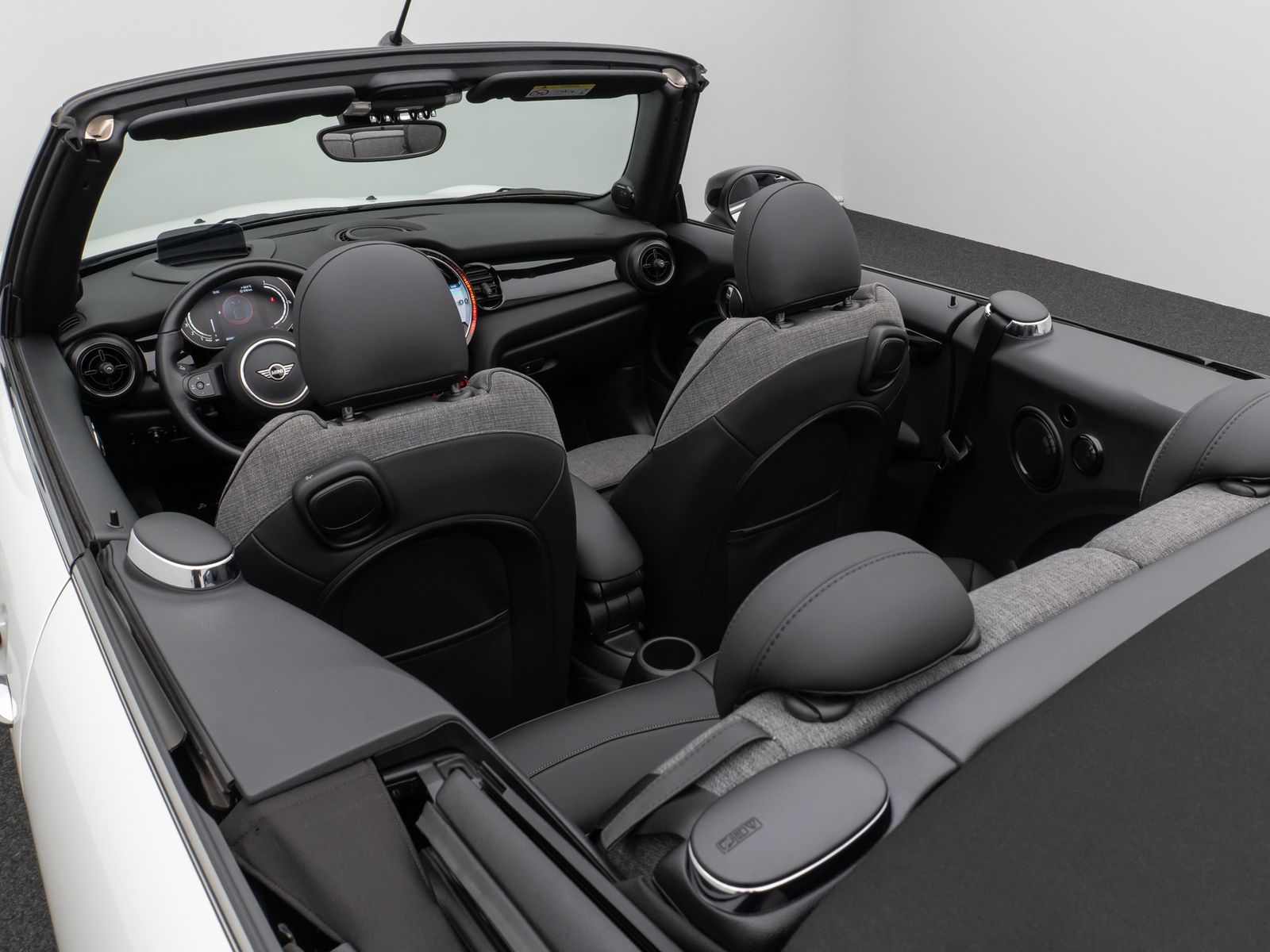 Fahrzeugabbildung MINI Cooper Cabrio Kamera HUD H/K Komfort Sport Voll