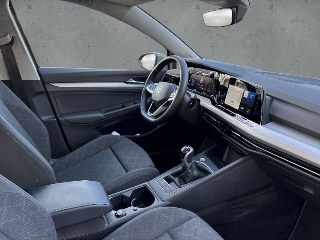 Fahrzeugabbildung Volkswagen Golf 2.0 TDI Life Navi AHK GJR
