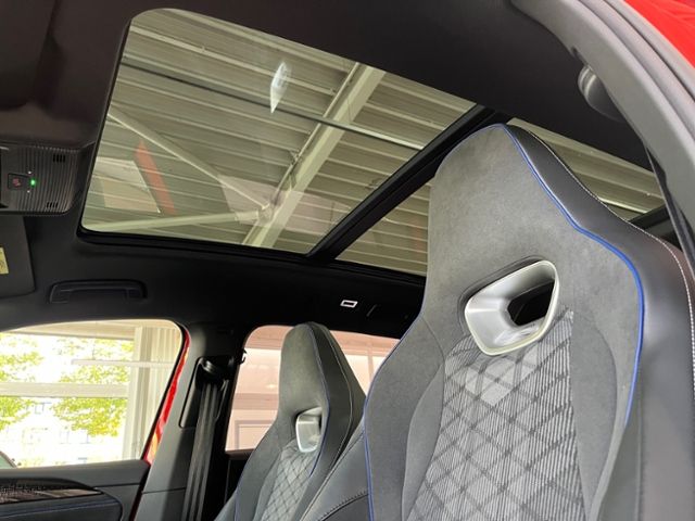 Fahrzeugabbildung Volkswagen Tiguan 1.5 eTSI DSG R-LINE PANORAMA STDHZG NAVI