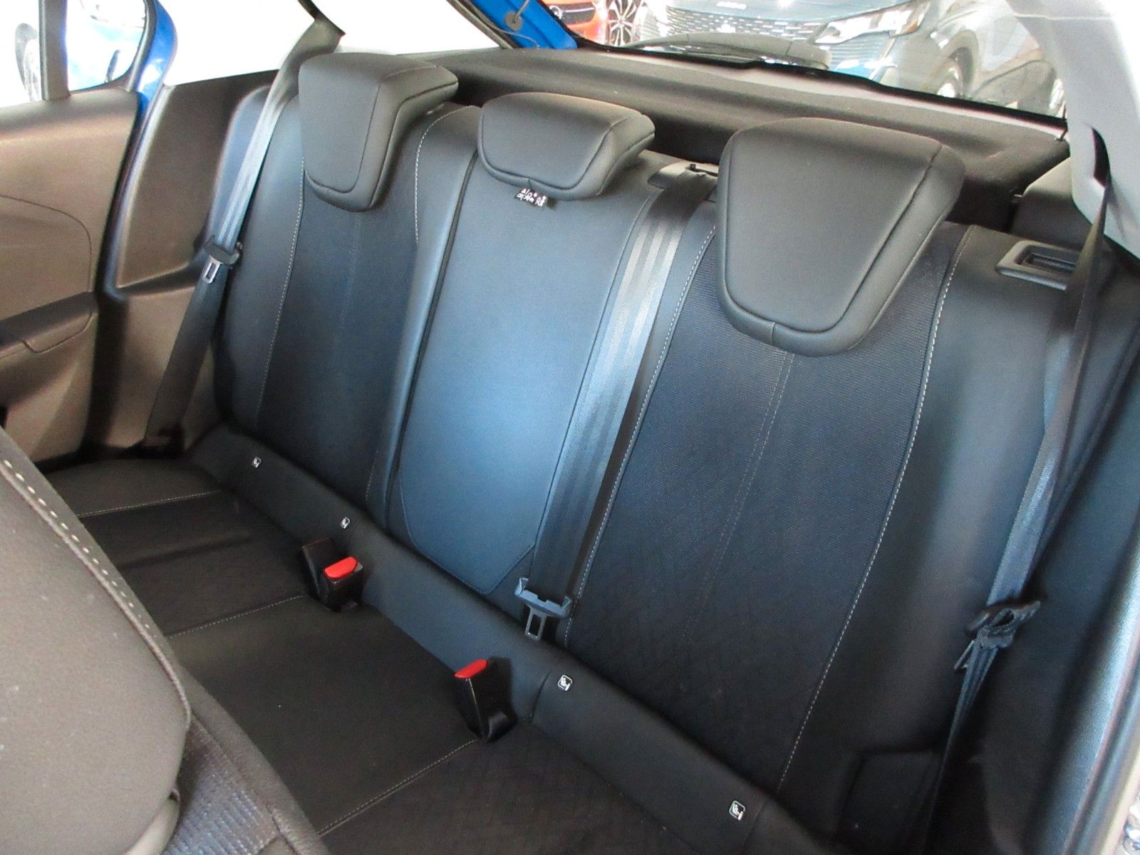 Fahrzeugabbildung Opel Corsa F Elegance 1.2T LED/NAVI/PDC/VIRTUAL/ALU