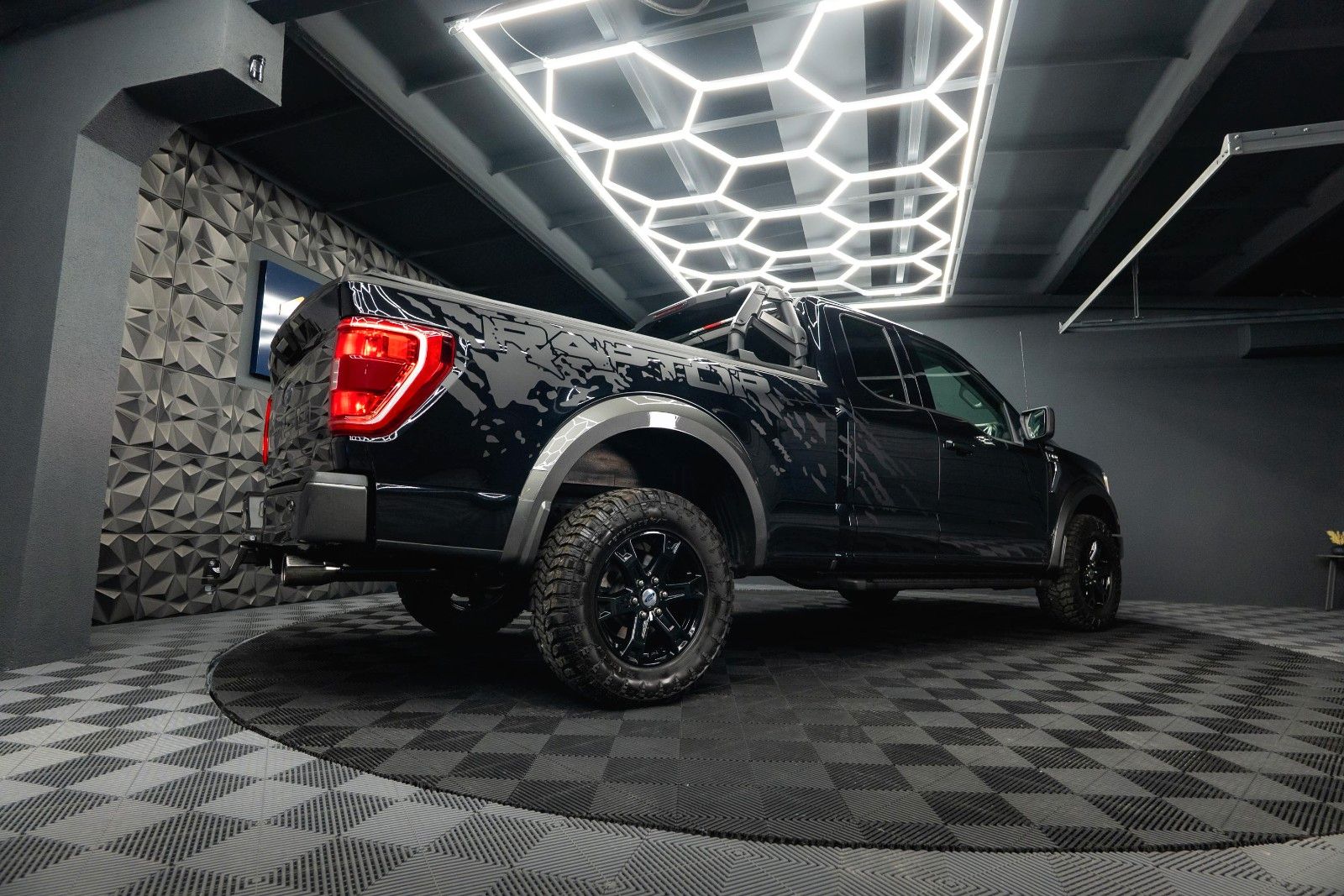 Fahrzeugabbildung Ford F150 5.0L V8 4x4 Offroad SuperCab RAPTOR 19%