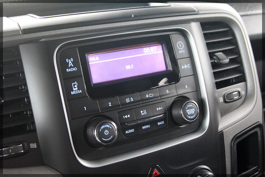 Dodge RAM 5.7 HEM CREW CAB CAM / LEDER / 6 SITZER