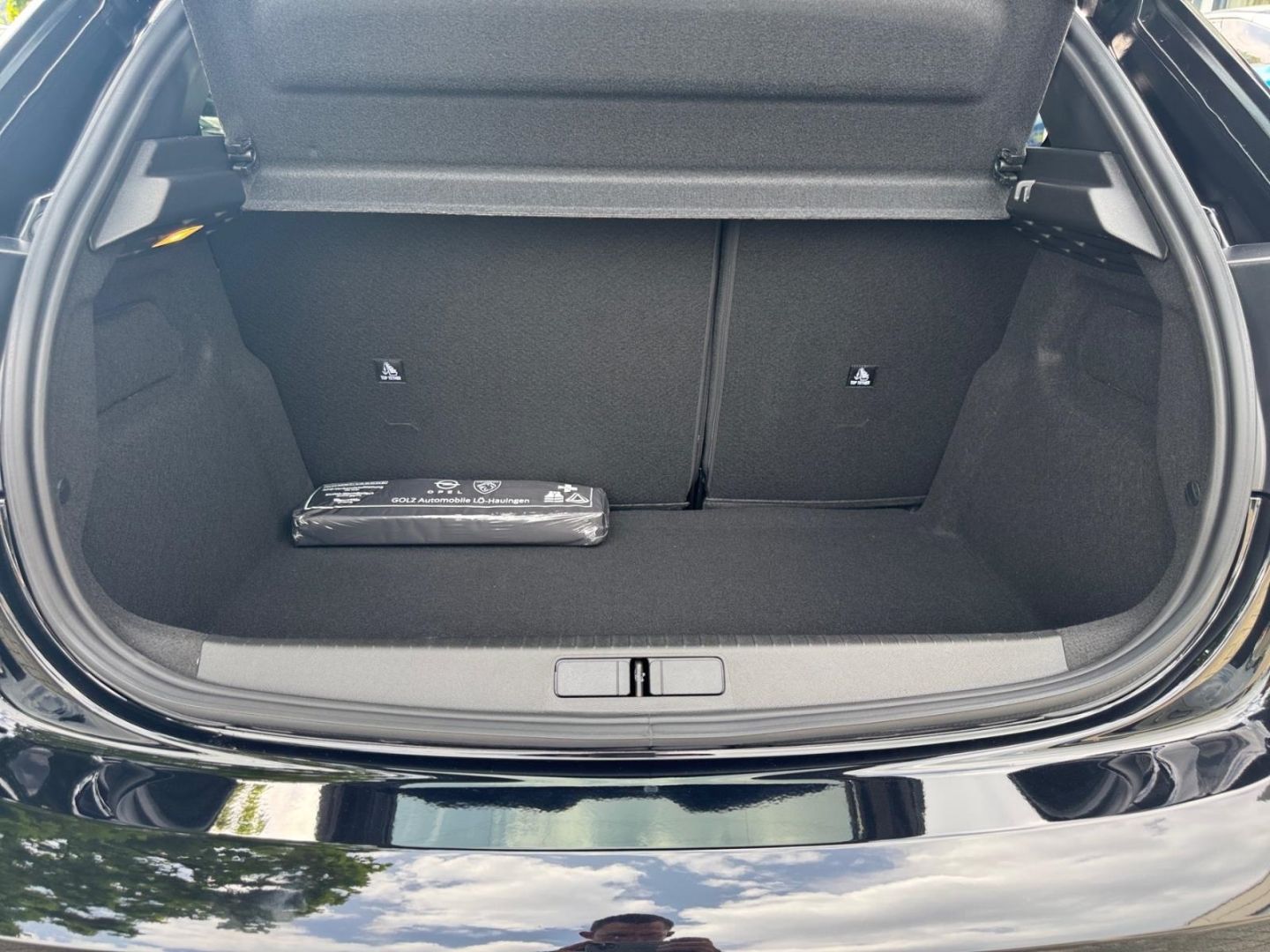 Peugeot 208 - Bild 13