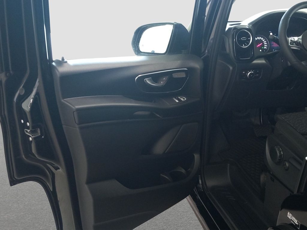 Fahrzeugabbildung Mercedes-Benz Vito 119 CDI 4x4 Mixto Lang AHK*Standh.*360*PDC