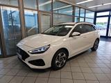 Hyundai i30 Navi,PDC+Kamera,Klima,LED,Sitzhzg - Hyundai i30 Gebrauchtwagen in Nürnberg