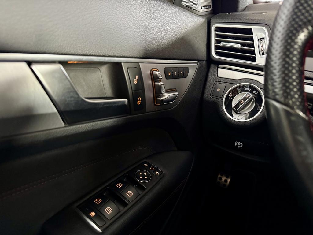 Mercedes-Benz E 320