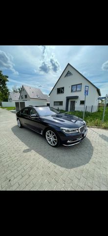 BMW 750 Li xDrive Lang voll voll Lounge Paket