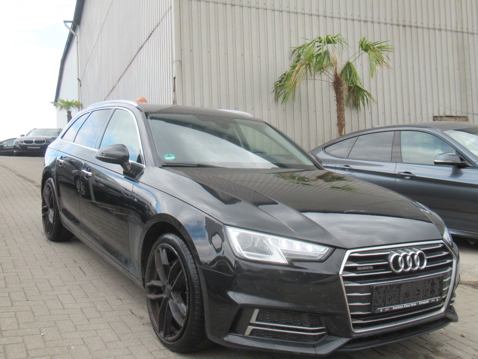 Audi A4 - 1