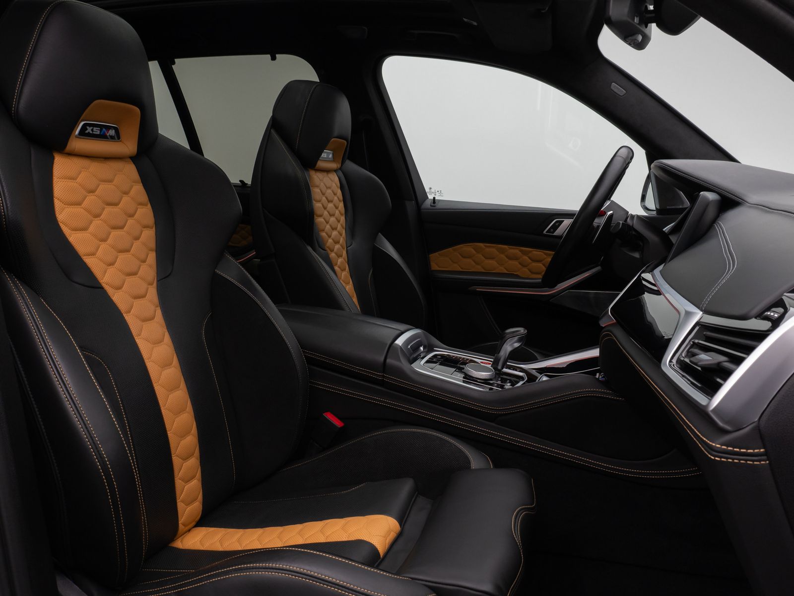 Fahrzeugabbildung BMW X5 M  Competition Panorama Laser 360°B&W SoftCL