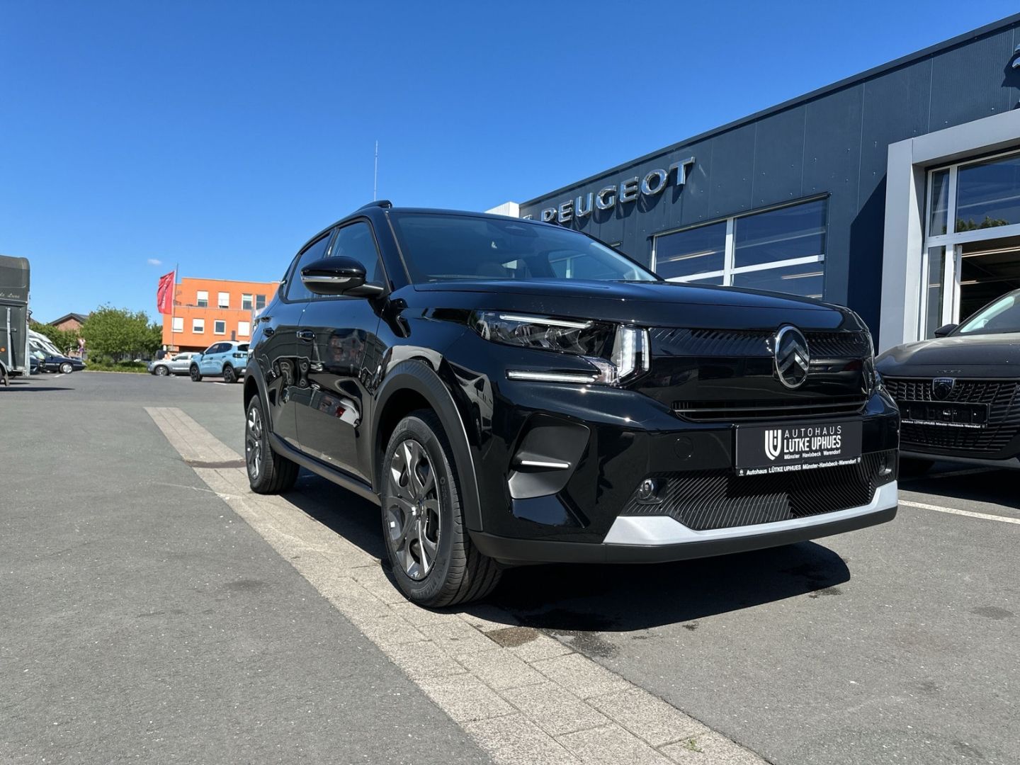 Fahrzeugabbildung Citroën C3 MAX 1.2 PT Turbo 100 S&S Navi CarPlay SHZ.