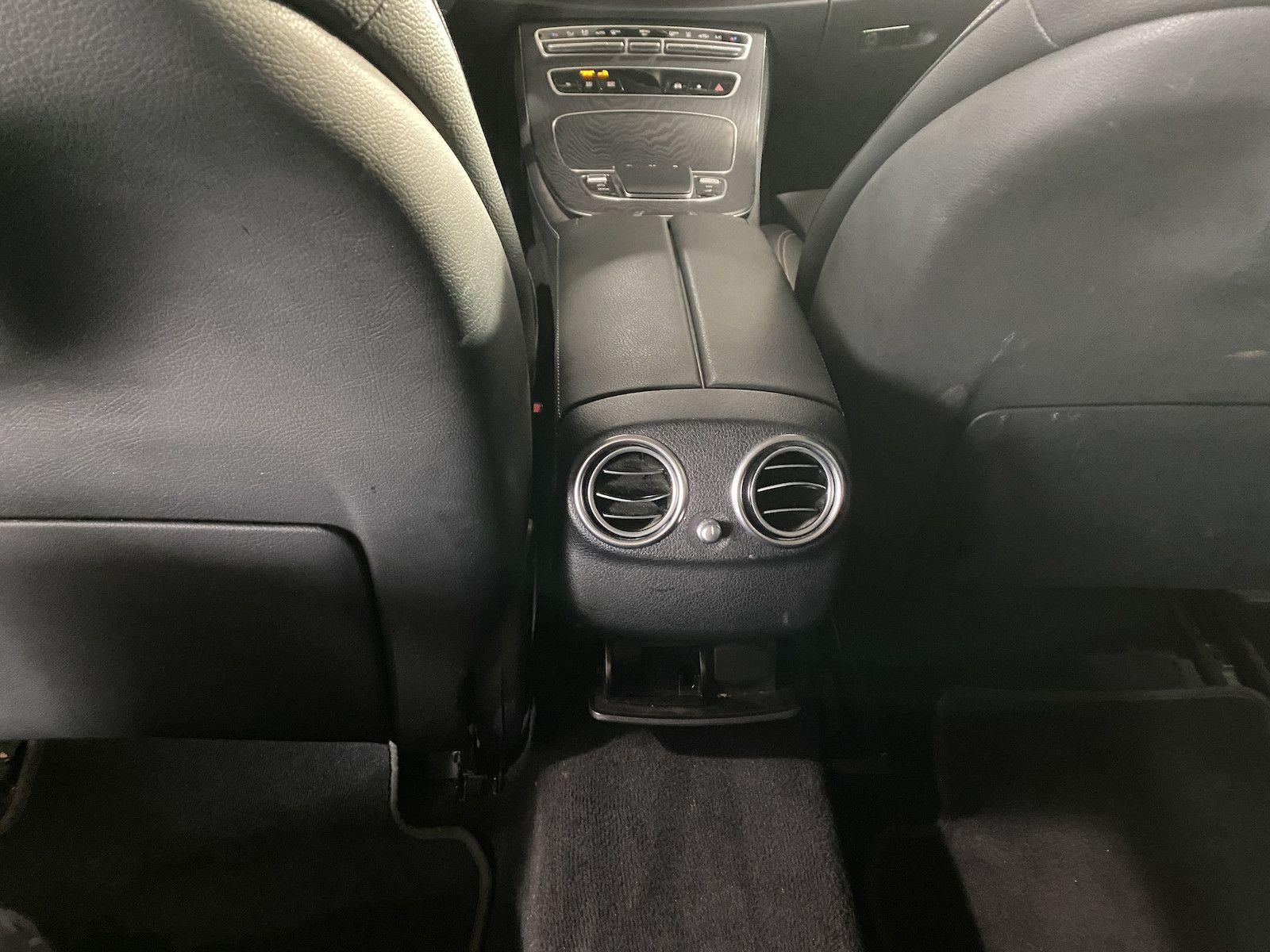 Fahrzeugabbildung Mercedes-Benz E 300 de 4-M T Avantgarde/WIDE/LED-HIGH/RFK/