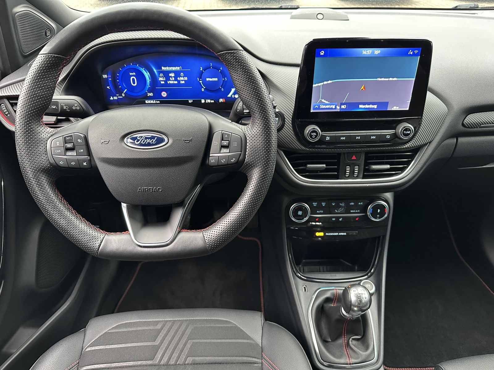 Fahrzeugabbildung Ford Puma 1.5 EB ST-LINE X NAV+LED+AHK+KAM+B&O+VCOCK