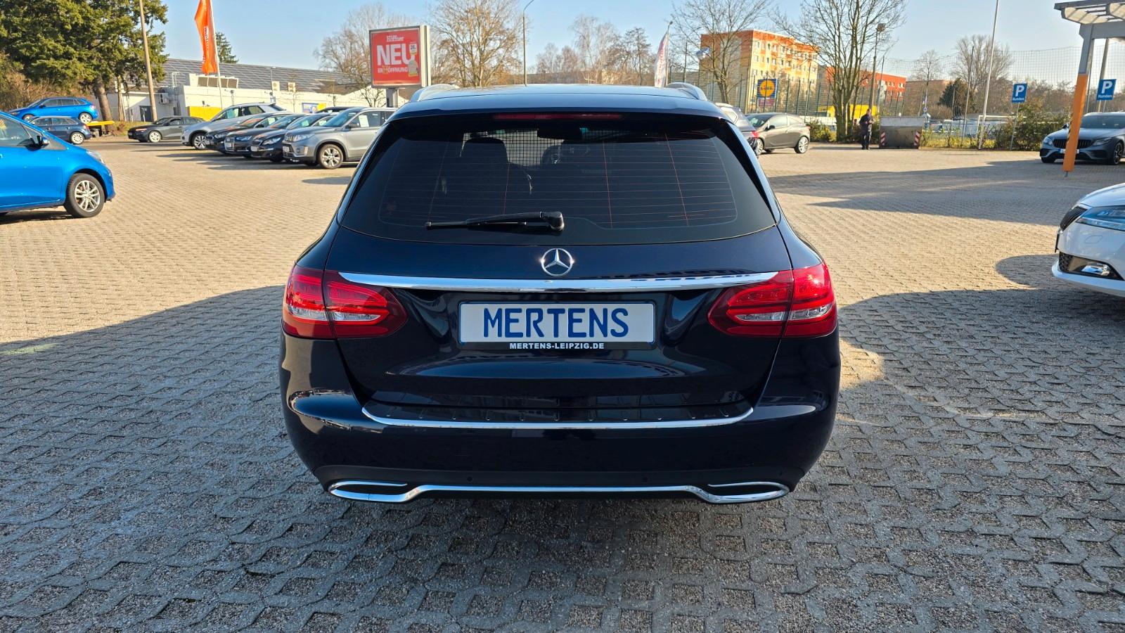 Mercedes-Benz C 180 T 9G Avantgarde LED NAV SHZ PDC