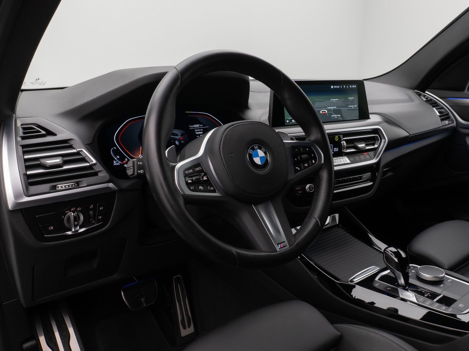 Fahrzeugabbildung BMW X3 xD20d M Sport Kamera DAB HiFi AHK Komfort 19"