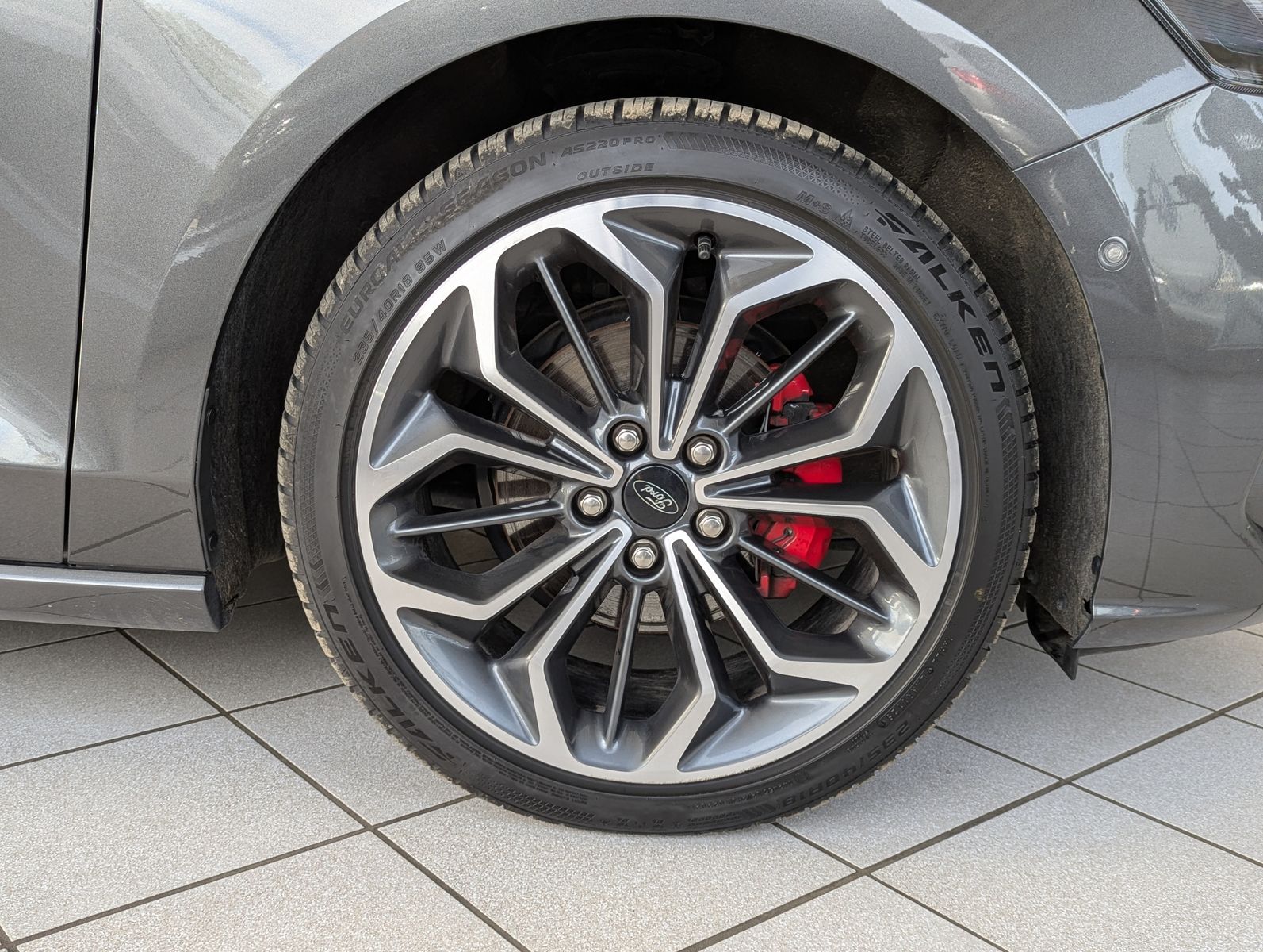 Fahrzeugabbildung Ford Focus 1.0 ST-Line X EB Matrix B&amp;O ACC Kamera 18"
