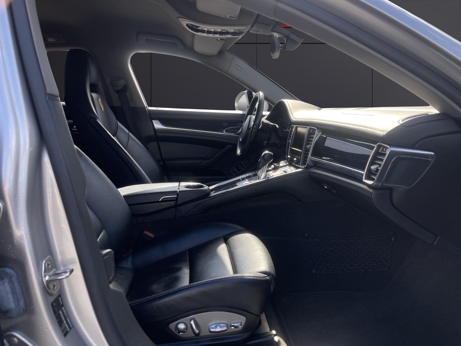 Porsche Panamera 3.6 V6 | 300 ch | BVA | Cuir | GPS | Sièges chauffants AV/AR | Attelage | Jantes 20"