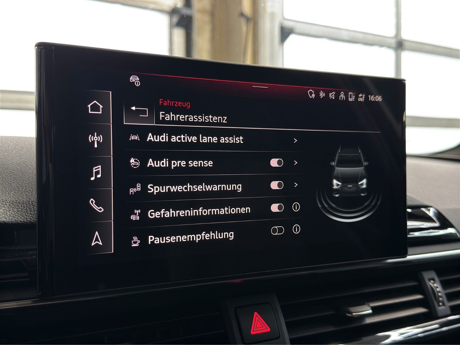 Fahrzeugabbildung Audi RS4 Avant *Pano*280km/h*B&O*HUD*Matrix*Ambiente+