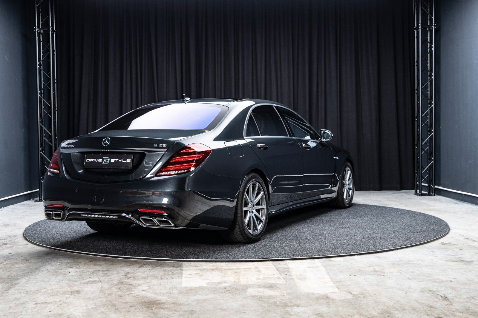 MERCEDES-BENZ S 63 AMG 4MATIC+ Lang + Burmester + Pano – Bild 6
