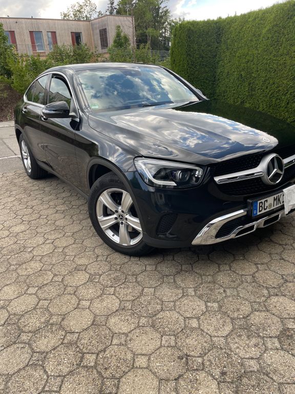 Image of Mercedes-Benz GLC 220