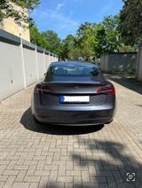 Tesla Model 3 Hinterradantrieb RWD LFP 60 kWh SoH 96% - Tesla Gebrauchtwagen in Duisburg