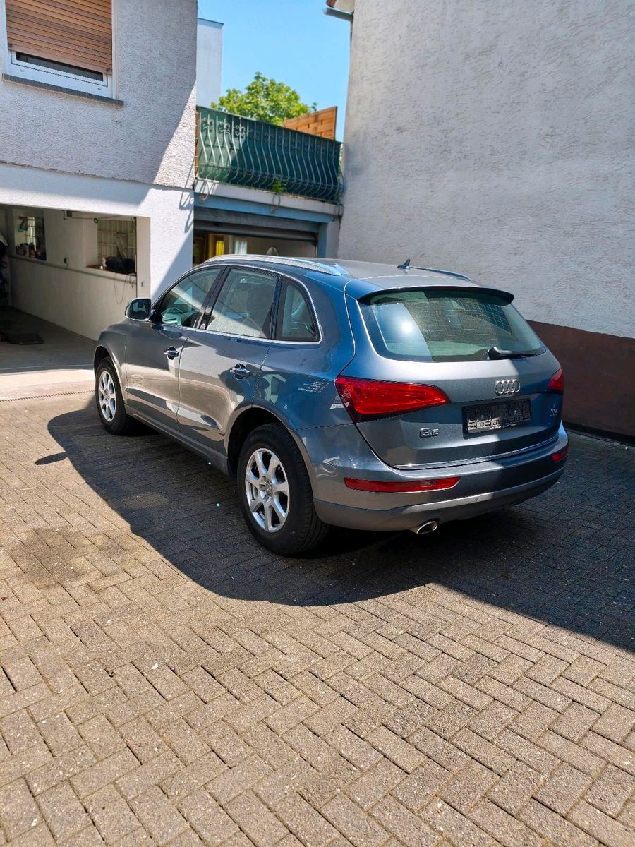 AUDI Audi Q5 2.0 TDI quattro, S Tronic, 1. Hand